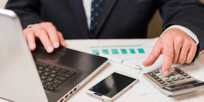Varios Convenios, Una Sola Corrida | Comercio, construcción, gastronomía o mixtos: parametrizás cada convenio y liquidás empresas distintas sin armar un archivo por cliente desde cero.
